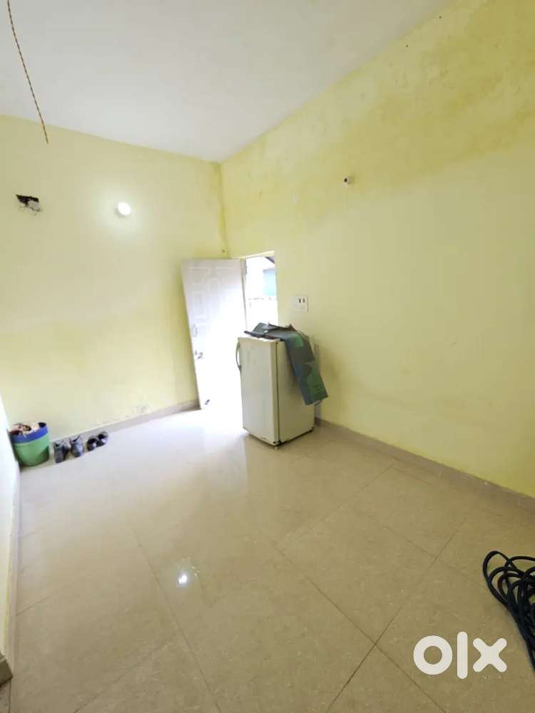 1 room and washroom