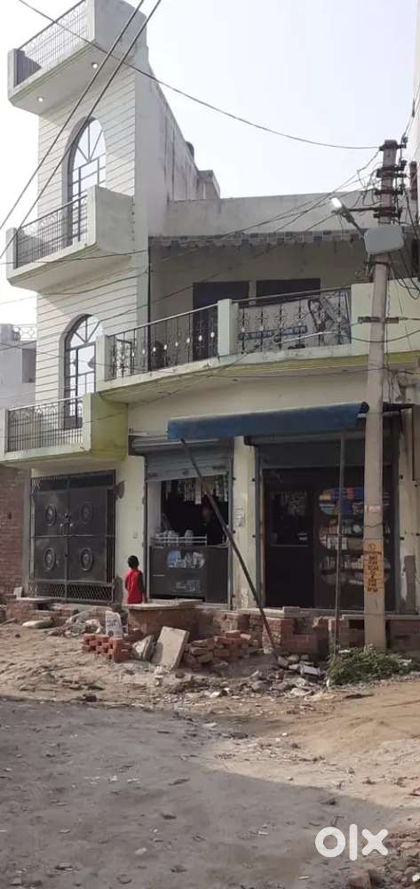 2 two-room sets for rent with separate kitchen and bathroom