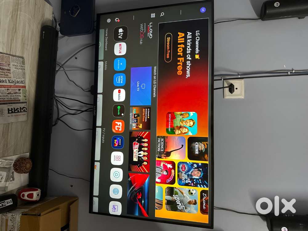 Llyod 43 inch 4K Ultra HD TV