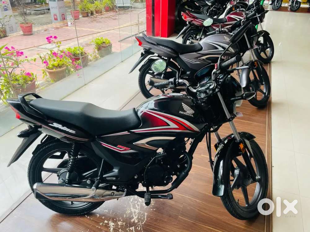 New Honda CB shine 125cc just pay 10,000/* free helmet