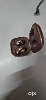 Samsung Ear Bud