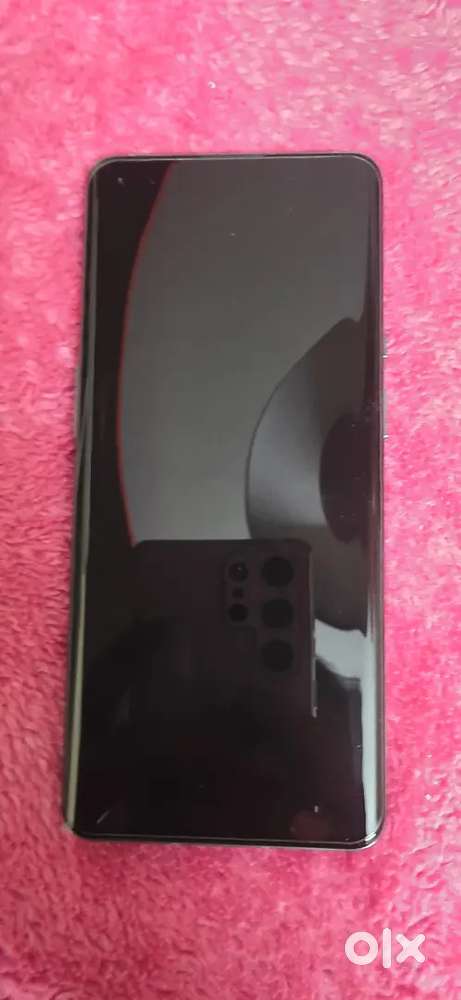 Oneplus 9pro 12gb 256 gb green color less used no complaints