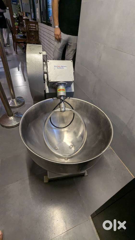 Commercial Dough Kneader – Hardly Used, Like New!