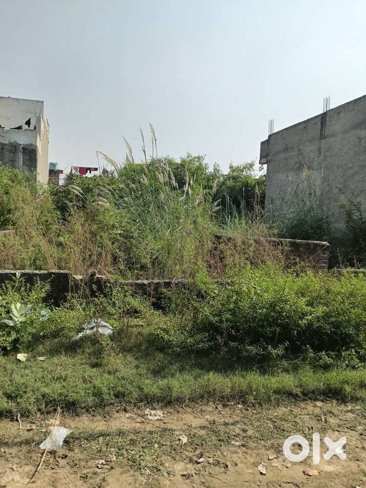 Plot for sale in ram park