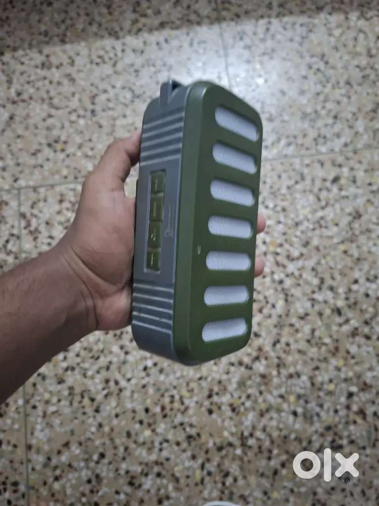 Speaker portable Bluetooth