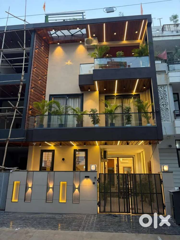 160Gaj 5bhk duplex dependent house lalarapura Gandhi Path