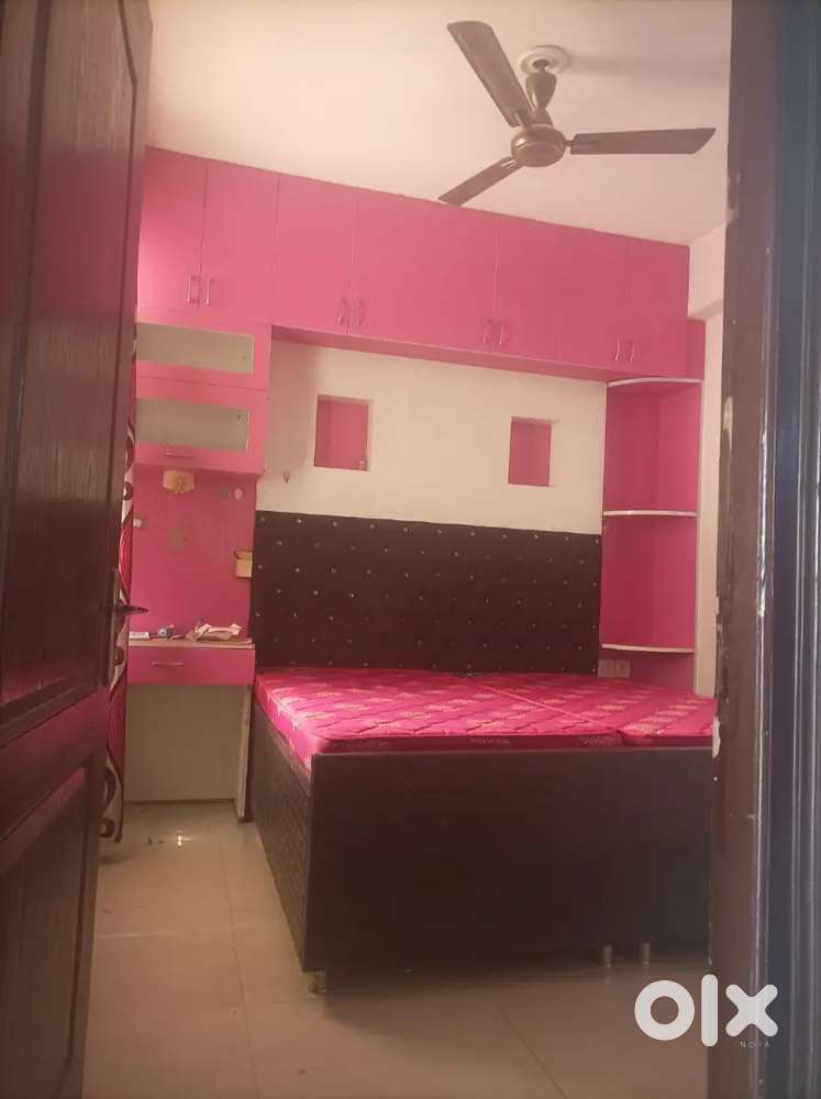 2bhk furnished flat available for rent in supertech Eco village 3