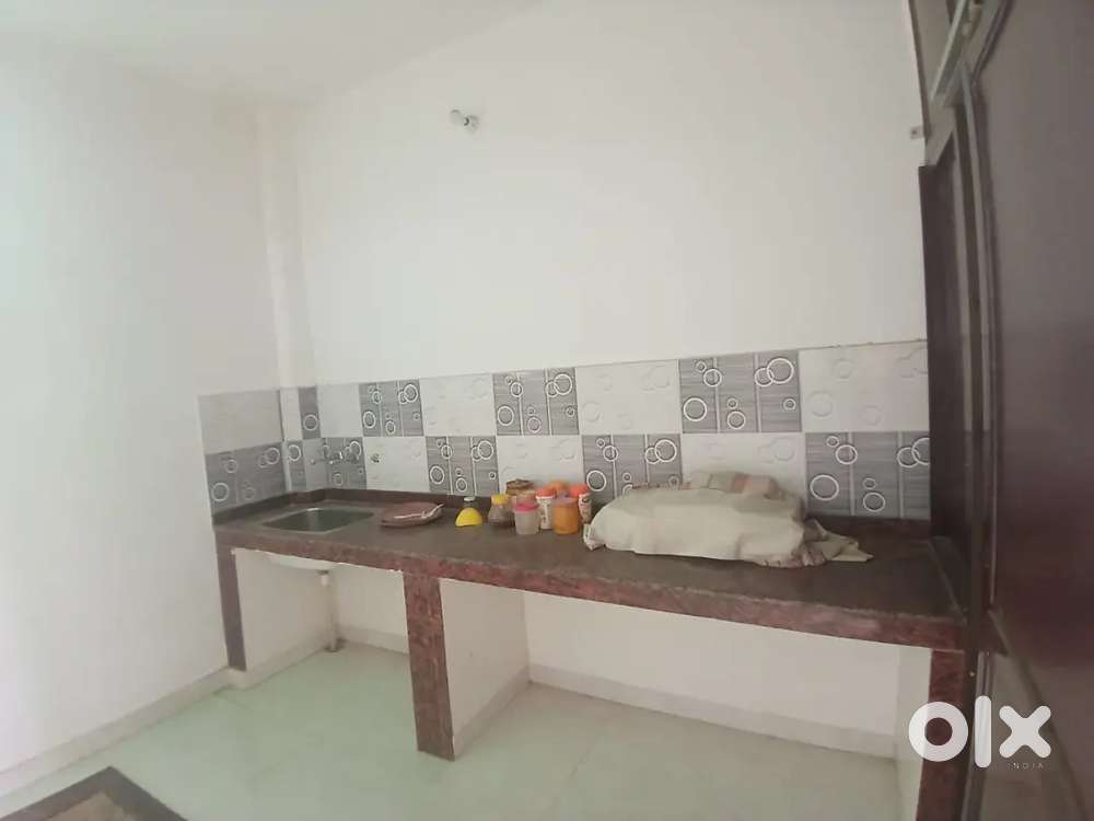 2 bhk immediate availble for family near padari bazar
