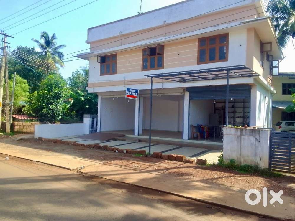 Shop / godown for rent — NH-66 (3 ഷട്ടർ) Edat