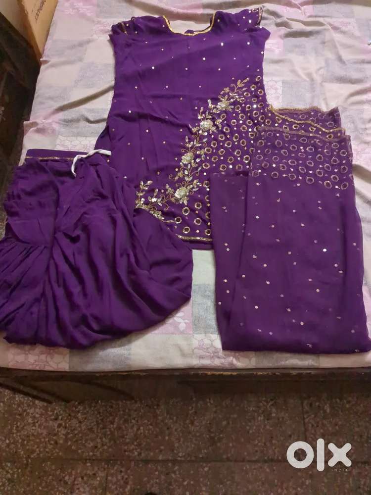 Punjabi Suits with Dubatas – Mint Condition