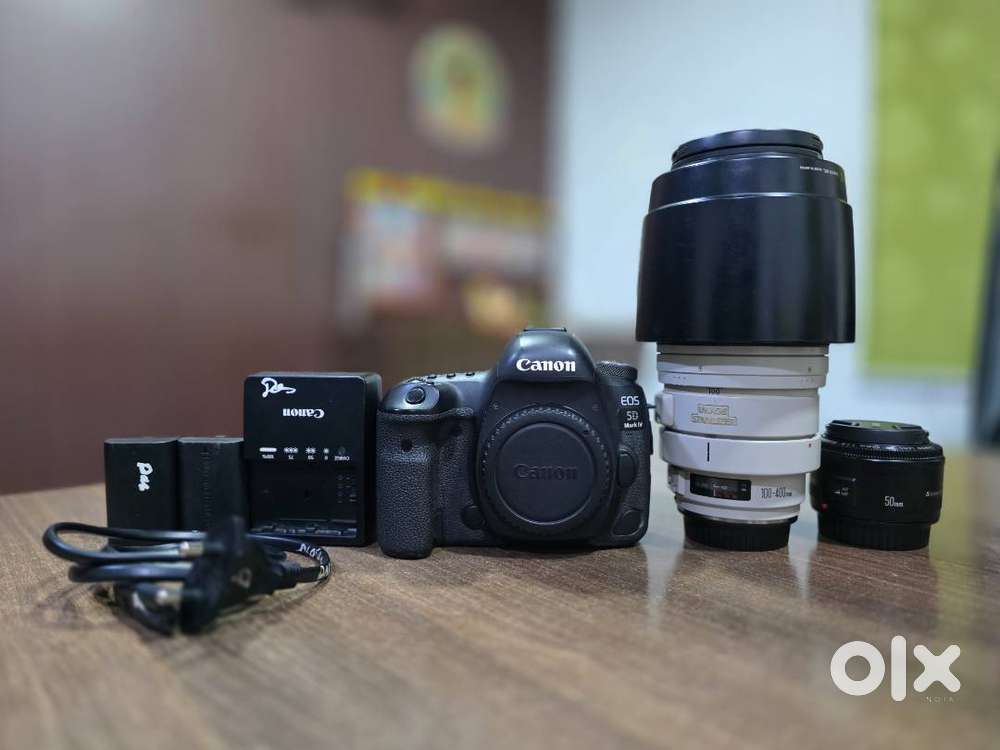 Canon 5D Mark IV + 100-400mm + 50mm  Only 17K Shutter  Full Kit