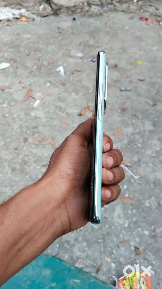 Oopo reno 11 5 g  8 gb .64 gb