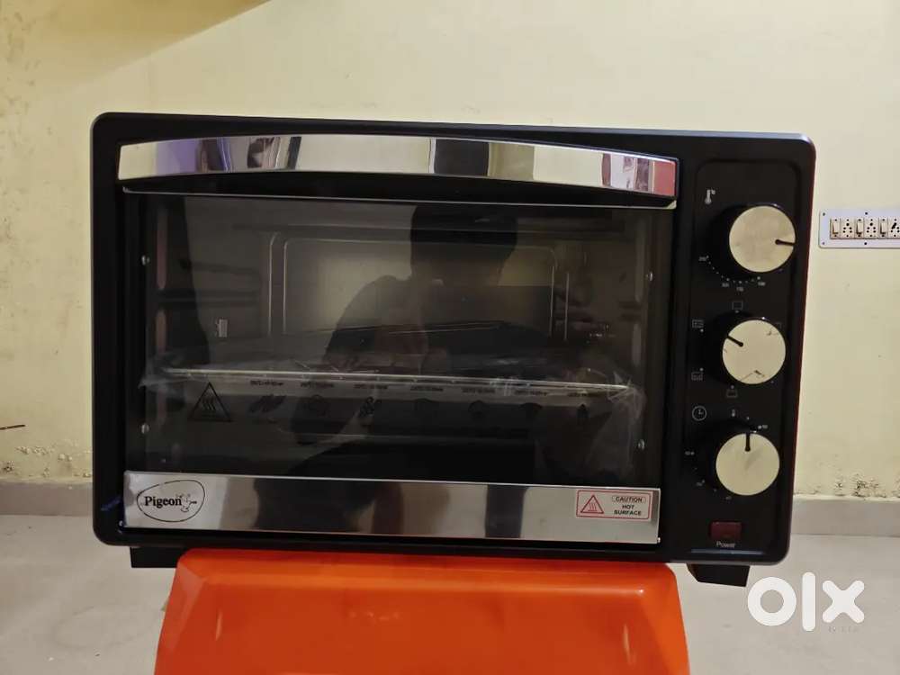 Brand new Pigeon
25-Litre with Rotisserie Oven Toaster Grill
