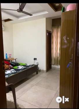 Independent 1 room in a 3bhk Accomodation for Girls