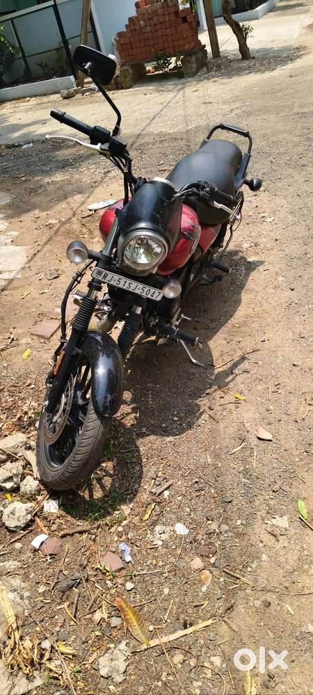 Bajaj avenger 160 ,2020 december model, red hot colour, cruiser feelin