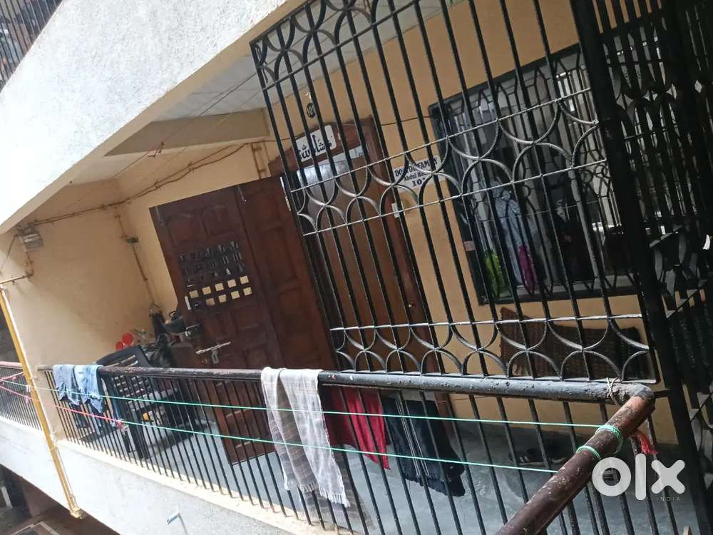 2 bedroom 1 hall kitchen with balkni