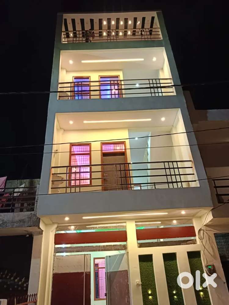 Spacious duplex house 65 lakh in kanpur
naubasta