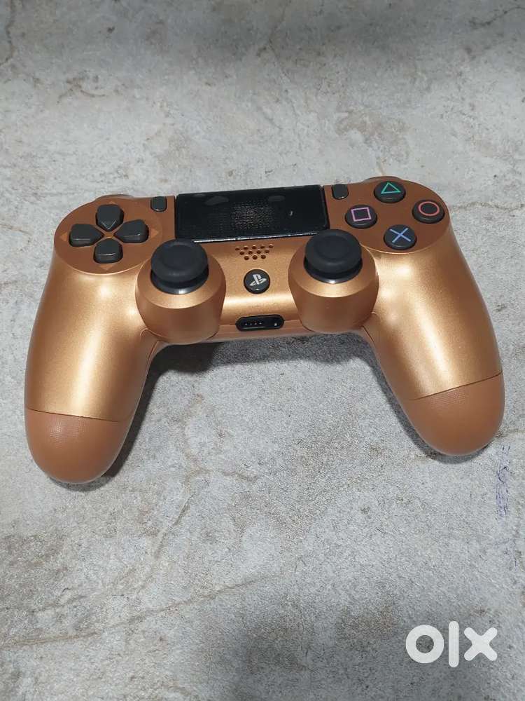 PS4 controller