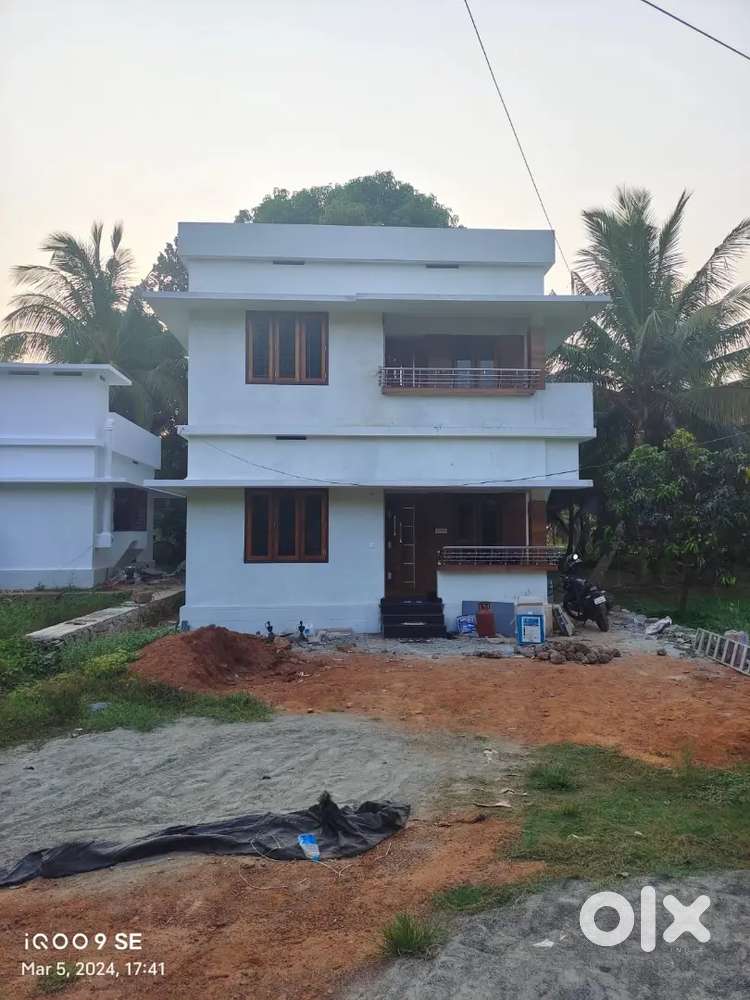 2 bhk house in chowannur near kunnamkulam for rent