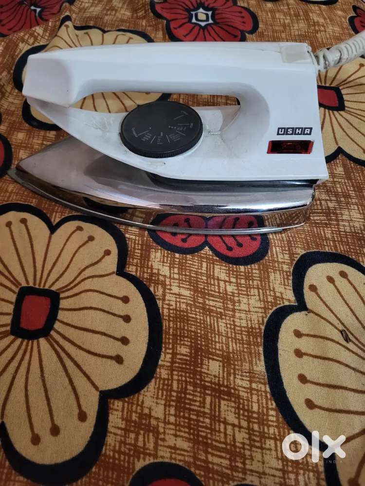 Usha white Iron