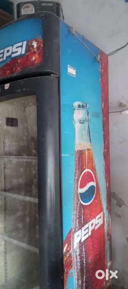 Top model full size coloring fridge