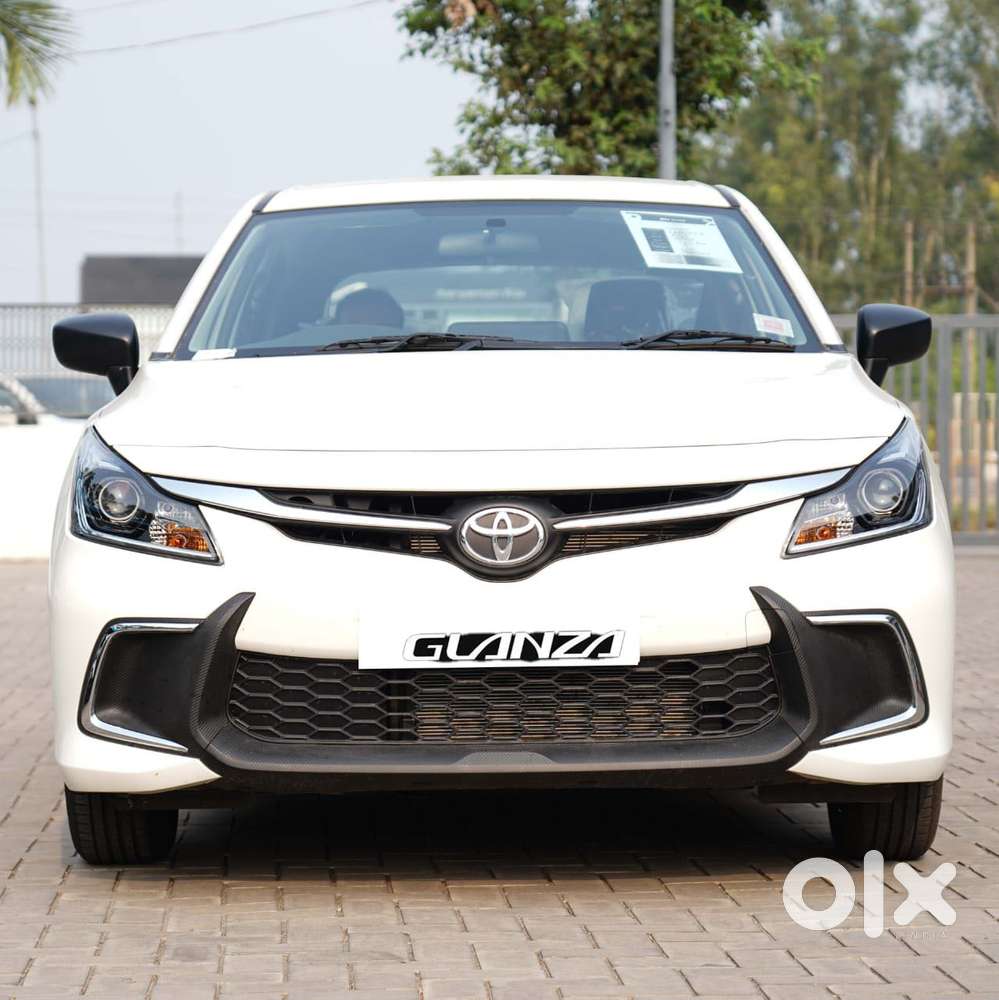 Toyota Glanza 1.2 E, 2025, Petrol