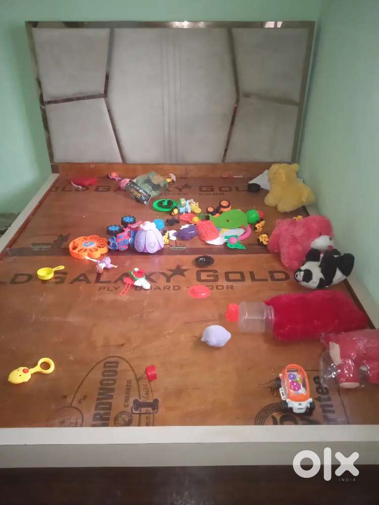 Bed good condition 6ft