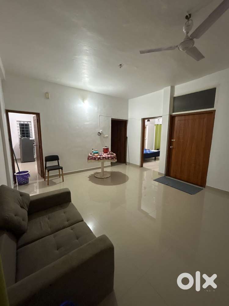 1 bedRoom is vacant for 2 people sharing