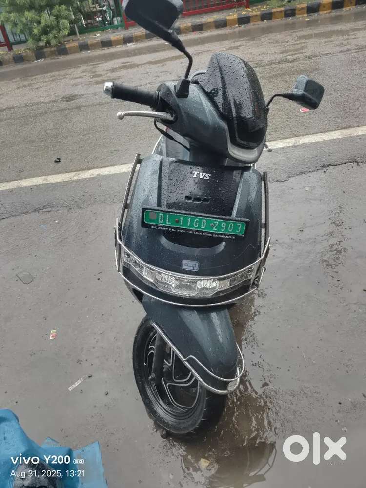 TVS Iqube S