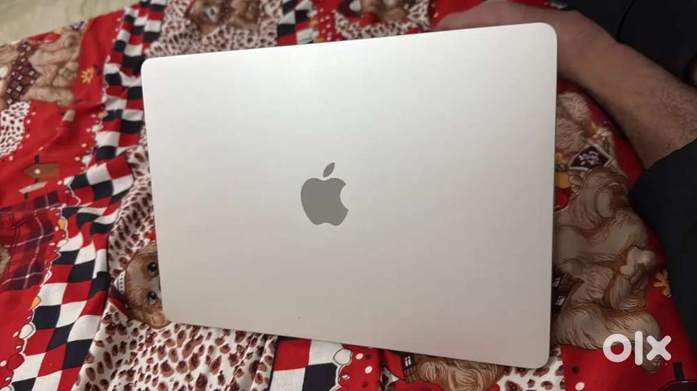 Apple MacBook AIR M2 - (16 GB/256 GB SSD/macOS Sequoia) MC7W4HN/A