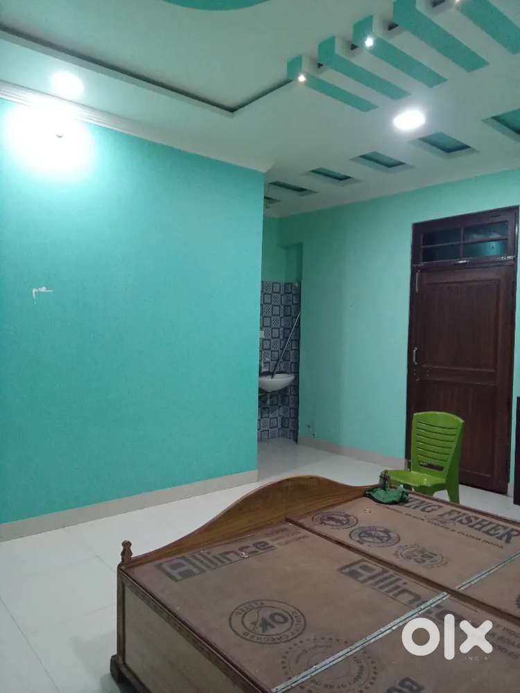 Room Available For Rent