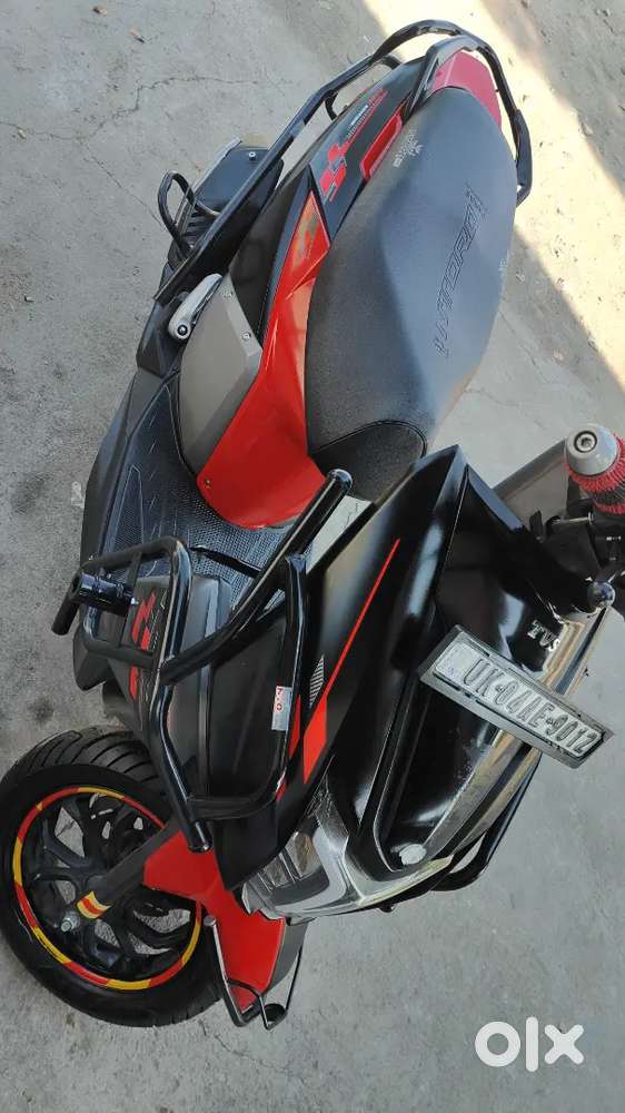 New scooty no any scratch single hand use