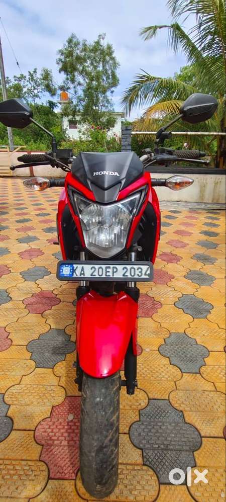 Honda Hornet 160R