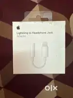 Apple Lightning to 3.5 mm Headphone Jack Adapter