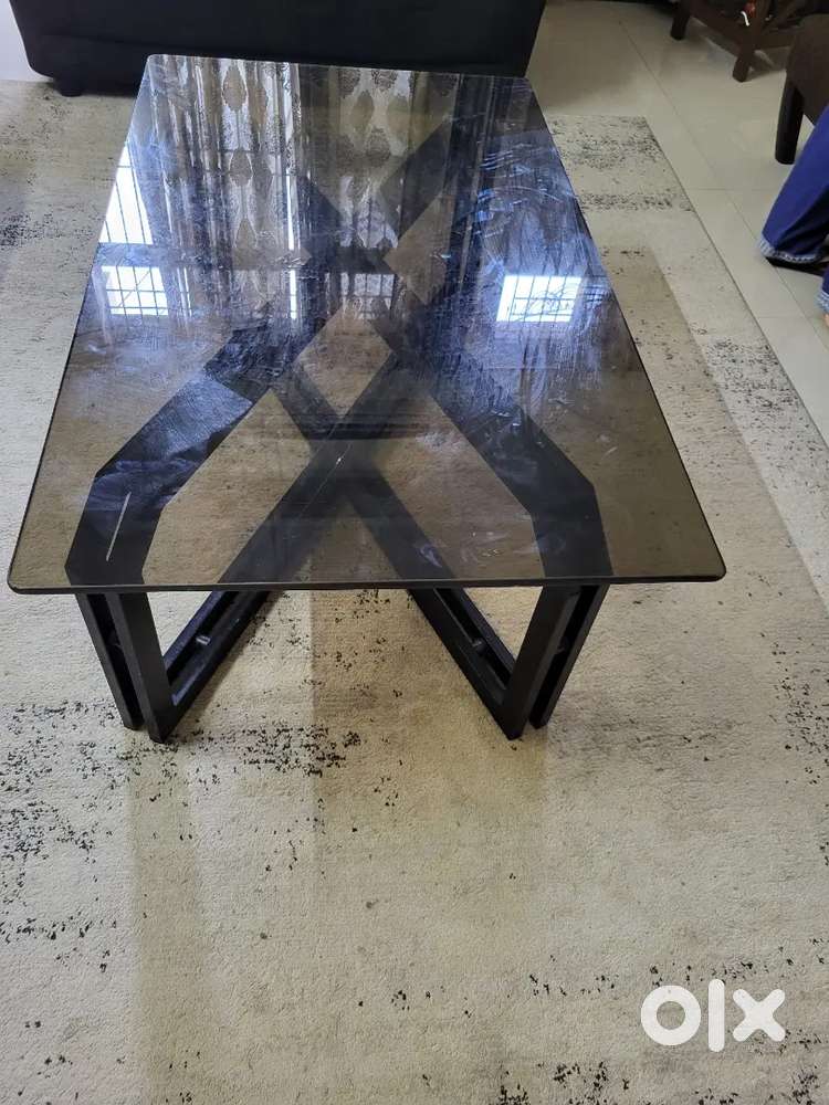 5 seater Sofa and Centre Table