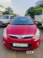I20 Asta with Sunroof and 8 Airbags