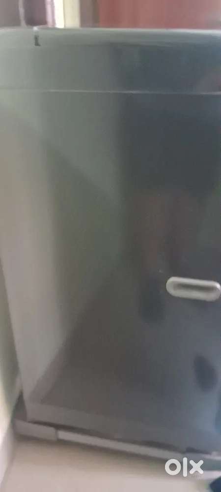 LG 8KG Fully automatic Top load washing machine