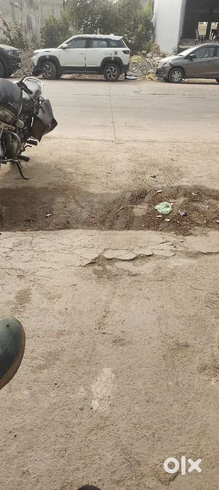 रायपुर कैथून मैं रोड पर कमर्शियल शॉप