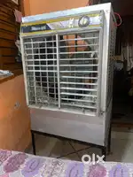Cooler with stand in good condition.