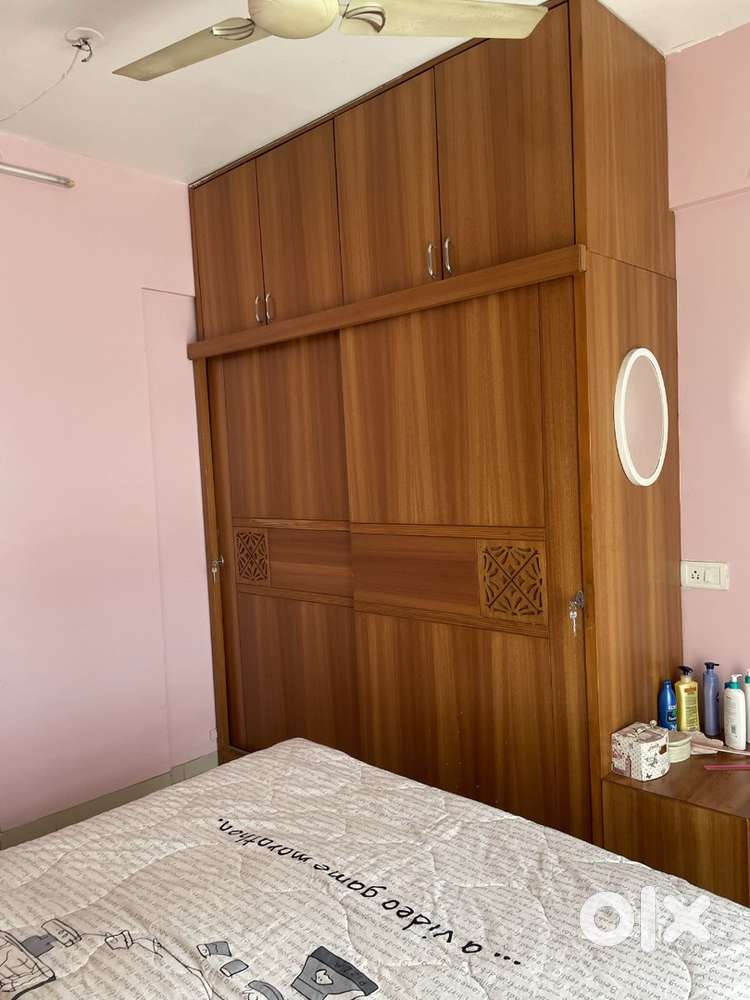 No agents. 2bhk fully furnished flat available for family only