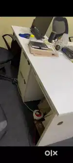 Computer table