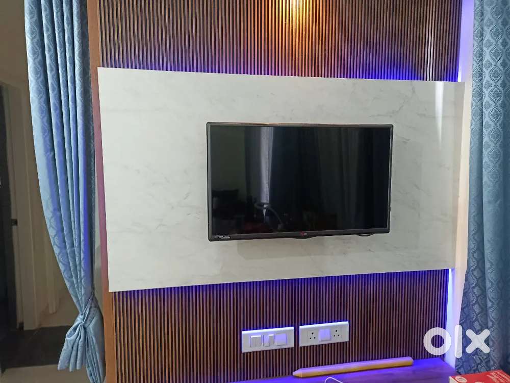 32 inch LCD TV ON SALE
