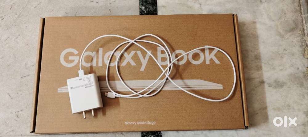 SAMSUNG BOOK 4 EDGE