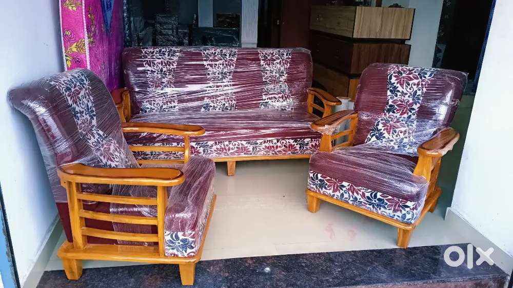New luxury 5 seater wooden sofa set at factory price