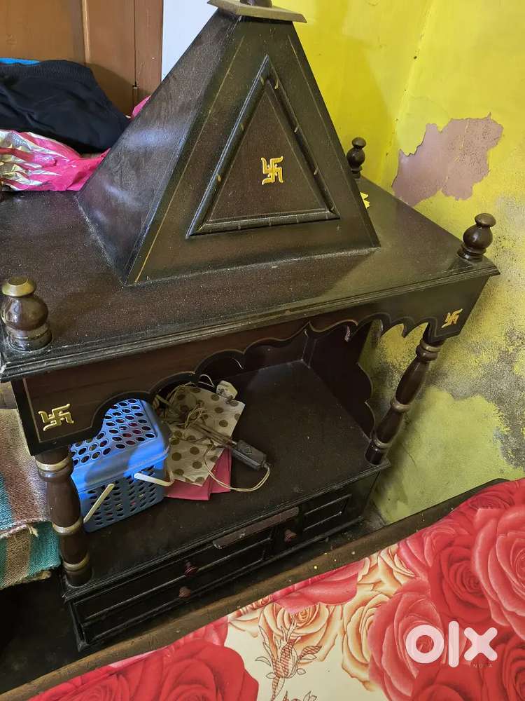 Bilkul naya mandir h ek bhi din use nhi kiya h