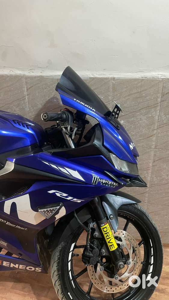 R15 v3 mint condition less used