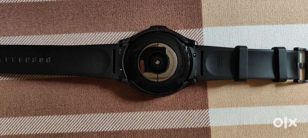 Samsung galaxy watch 4 classic lte(price negotiable)