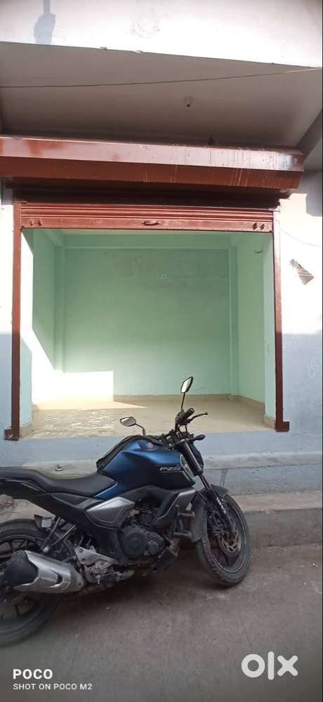Shops for rent in Puliyanthope