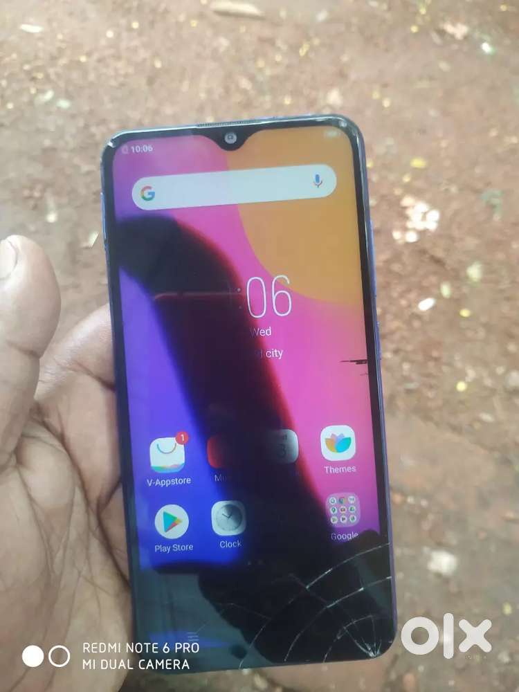 Vivo Y93 4G Blue 3GB Ram 64GB Rom Minor Display Me Black Daag Hai