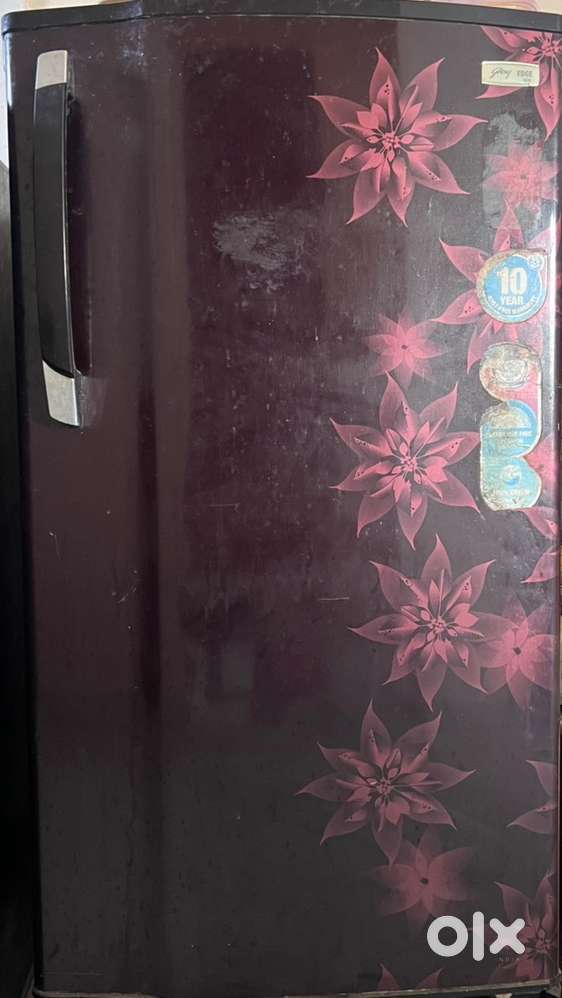 Refrigerator godrej sx 180 litres 5 str rating @5k only
